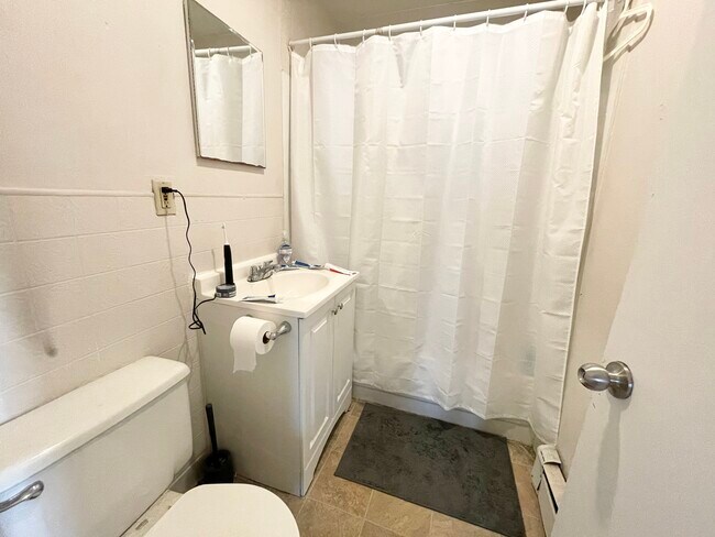 Photo - 1572 Tremont St Apartments Unit 2