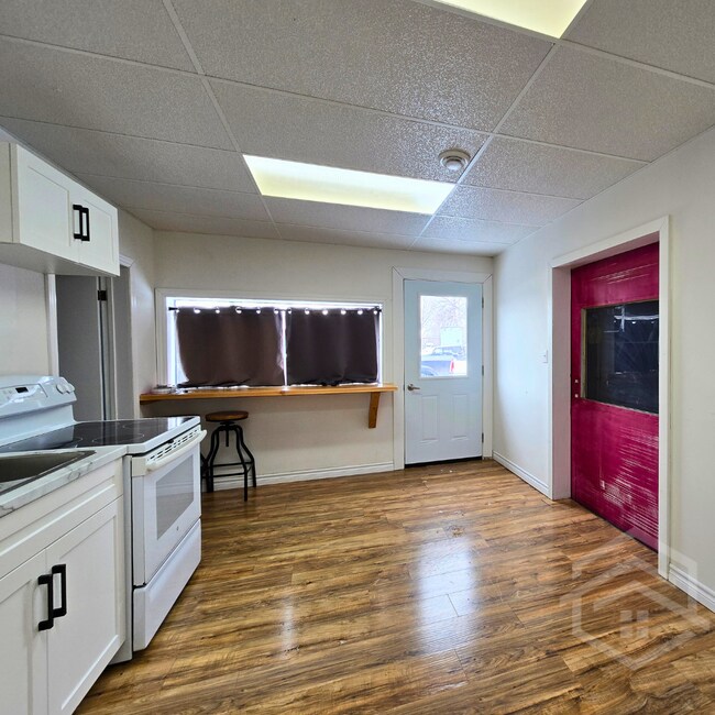 Photo - 1-Bedroom available in Courtland !! Unité A