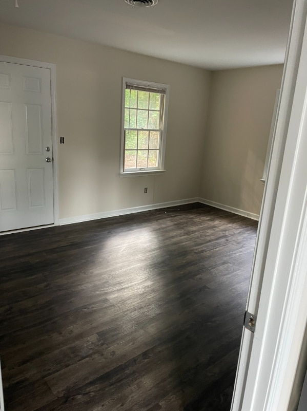 Photo - 102 Raleigh St