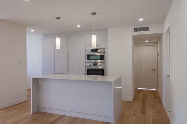 Photo - 3555 Chem. de la Côte-des-Neiges Unit 1105