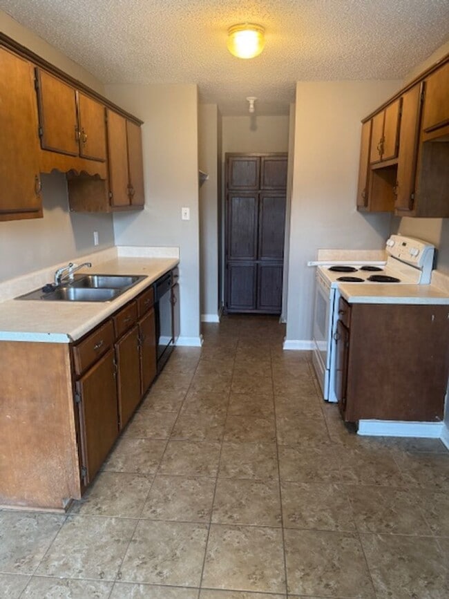Photo - Renovated 3 Bedroom 2 Bath Home for Rent!!