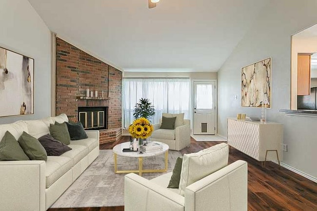 Photo - 825 Shannon Dr