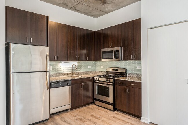 Photo - 235 W Van Buren St Unit 1418