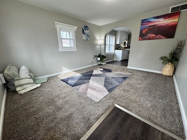 Photo - 2 bed, 1 bath home for rent in Waterloo