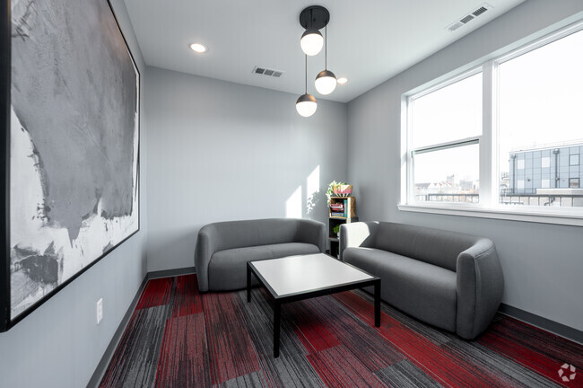 Study Room - The Annex of Bloomington