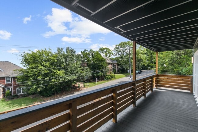 Photo - Riviera Apartments