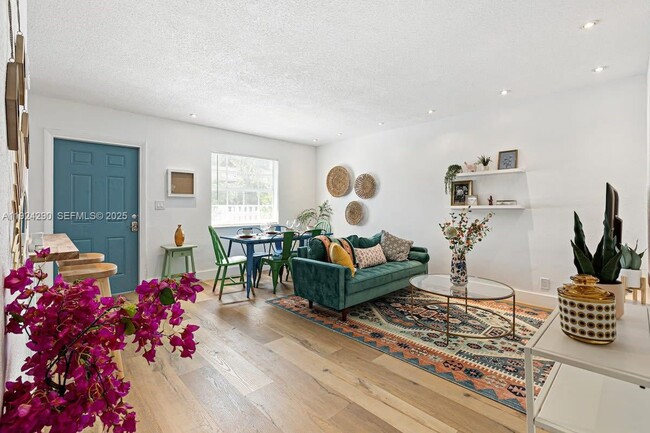 Photo - 811 Tequesta St Unidad 2