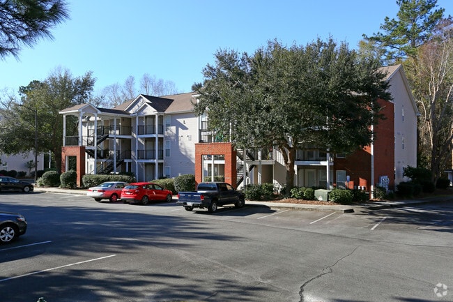 The Links Apartments
