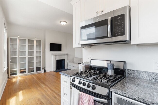 Photo - 62 W Cedar St Unit 3