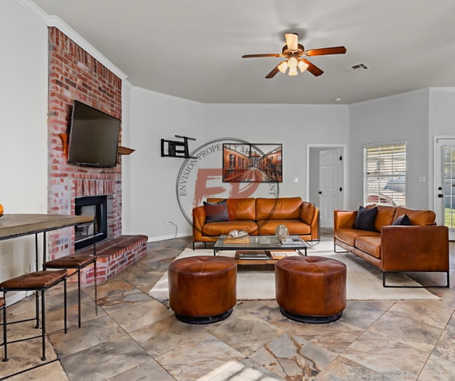 Photo - 10105 Salem Way