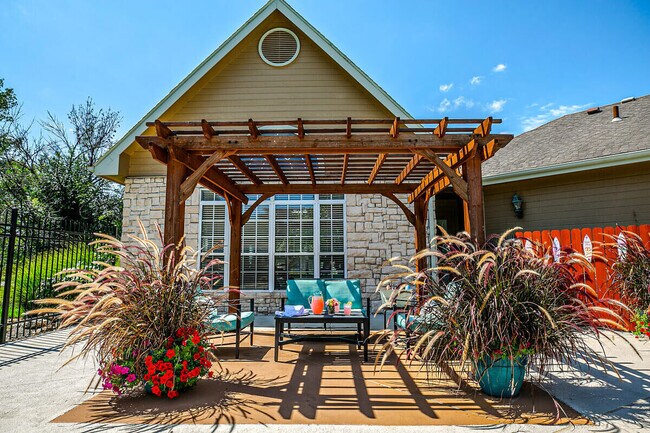 Pinnacle Woods