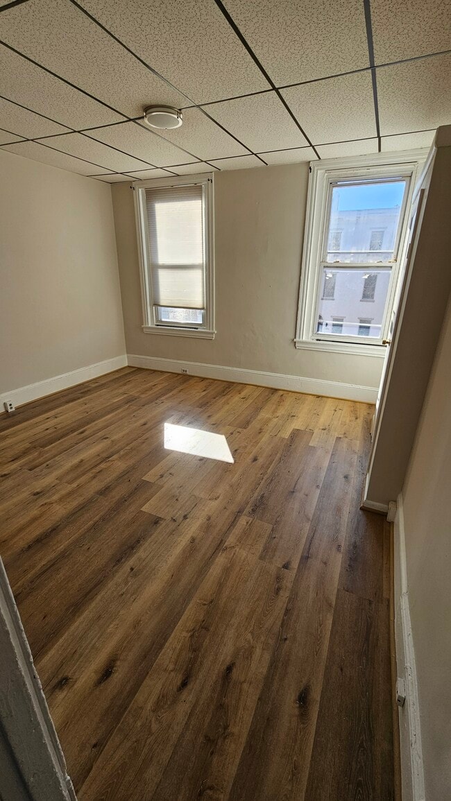 2307 Christian Street Unit 2
