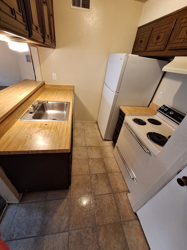 Photo - 1 bedroom, 1 bath