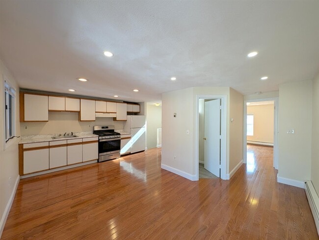 Photo - 6 Evergreen Sq Unit 3