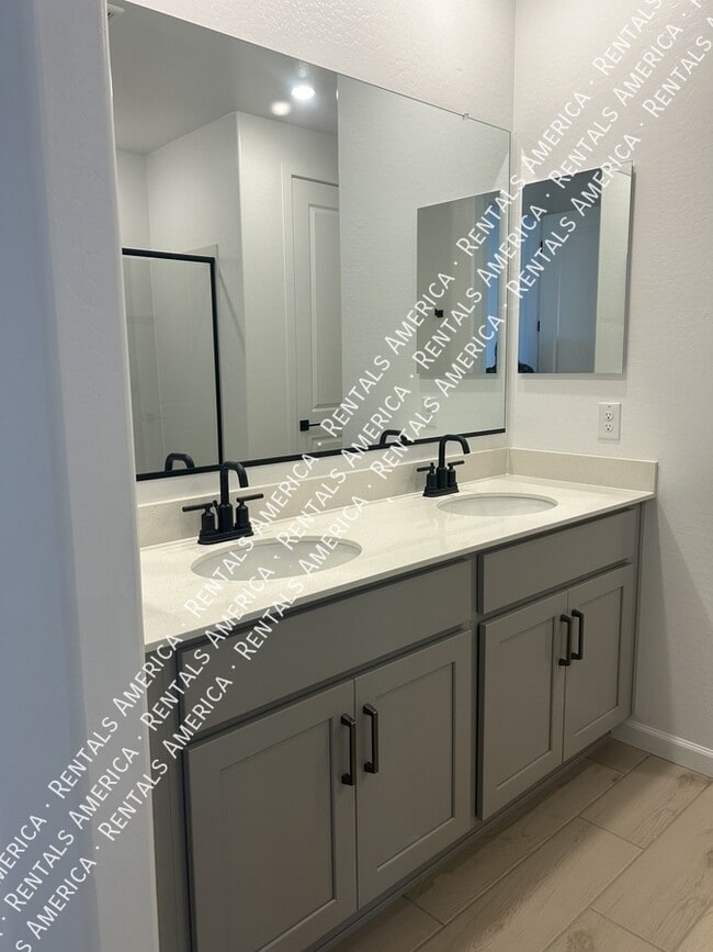 Photo - 5612 W Buist Ave