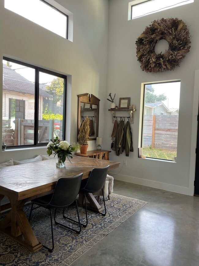 Photo - 1804 E 14th St