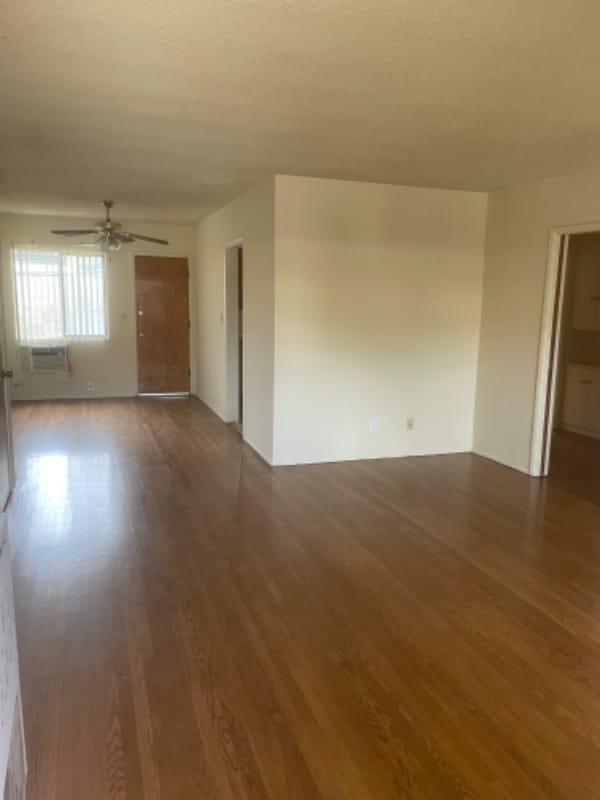 Building Photo - 918 W Huntington Dr Unit Q Rental