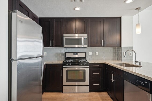 Photo - 1111 Wilshire