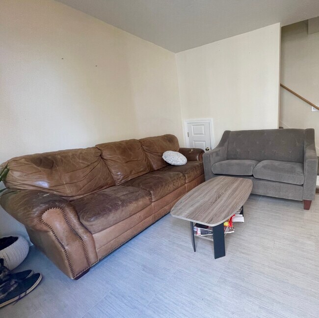 Photo - 24 Lawn St Unidad 1