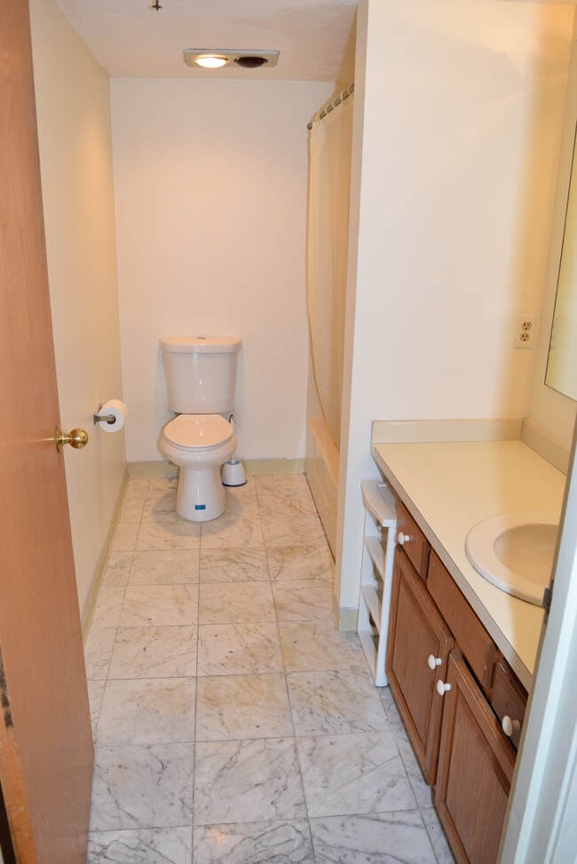 Photo - 200 Cove Way Unit 404