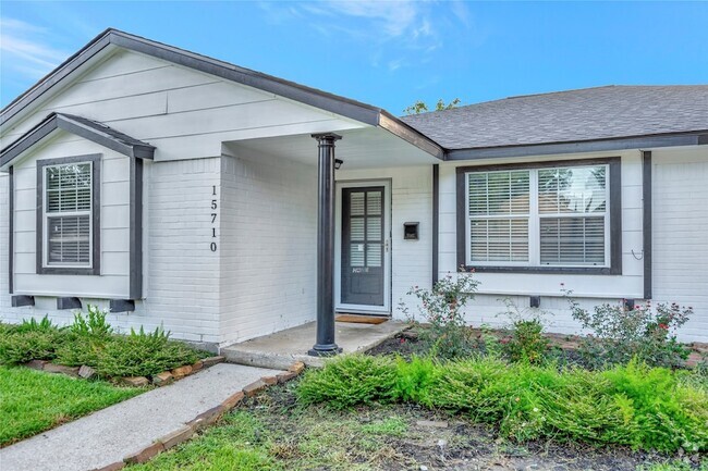 Building Photo - 15710 Sea Lark Rd Rental
