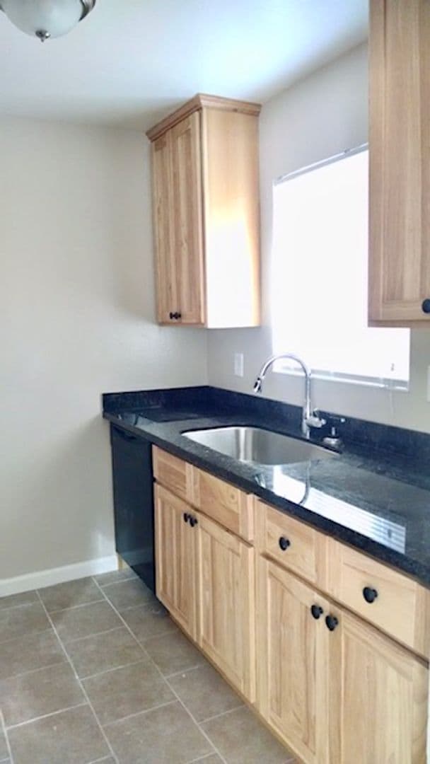 Photo - 2 Bedroom 1 Bathroom Condo in Antioch - COMING SOON !! Unit 4