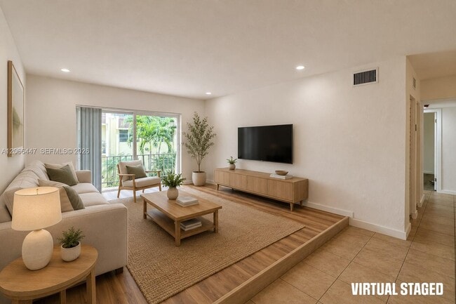Building Photo - 13898 SW 90th Ave Unit 204-EE