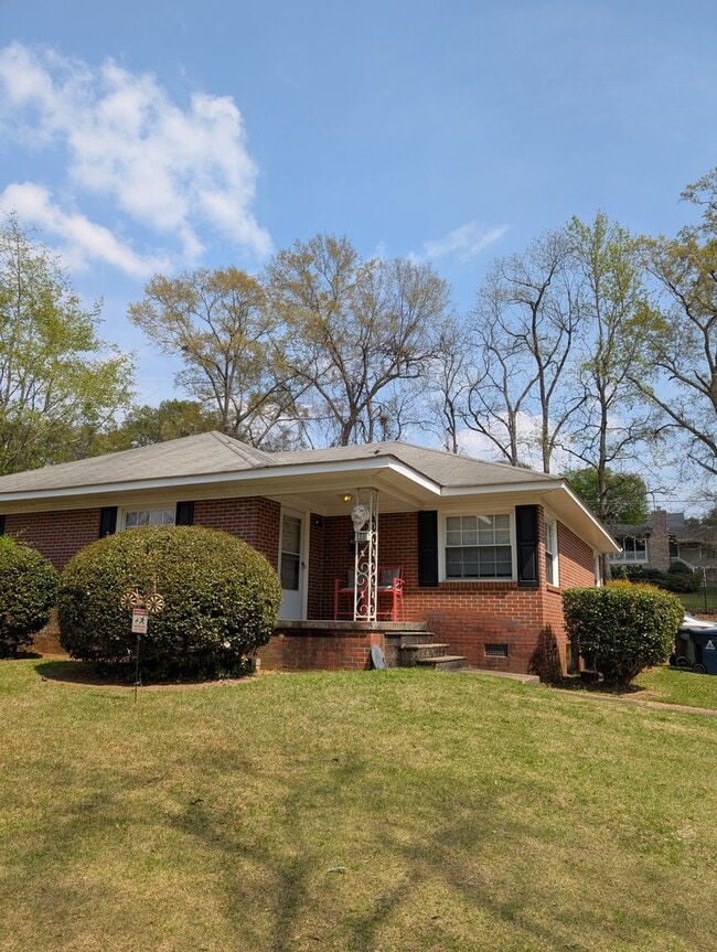 Building Photo - Chewacla 203-205 Unit 205