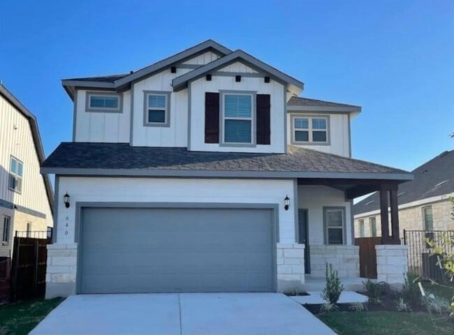 Building Photo - 640 Pickrell Lp