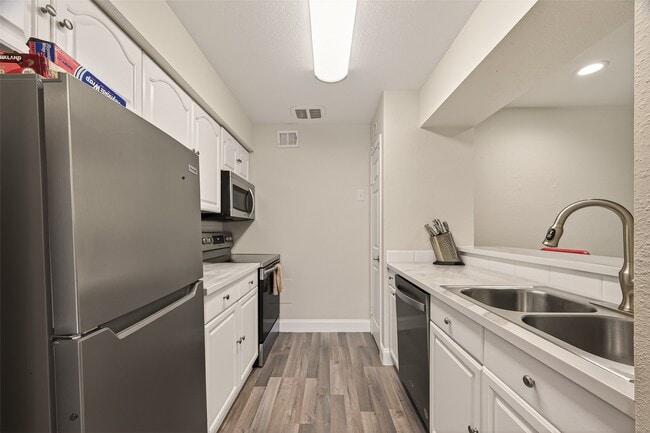 Photo - 18515 Egret Bay Blvd Unidad 1302