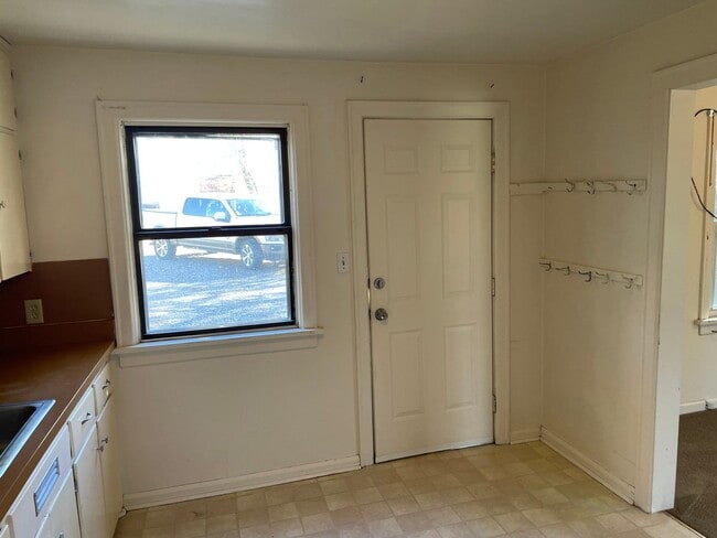 Photo - 627 E 3rd Ave S Unit #3