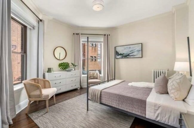 *Pictures are representative samples of the advertised unit. In some cases, the actual units you tou - 400 Commonwealth Ave Unit 13