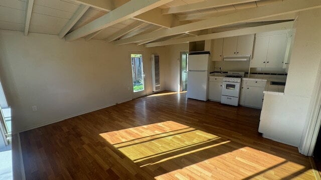 Photo - Move-in special: 50% off first month!  Pea... Unidad A