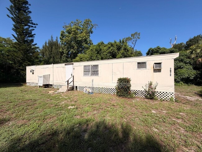 Building Photo - 7972 Breeze Dr