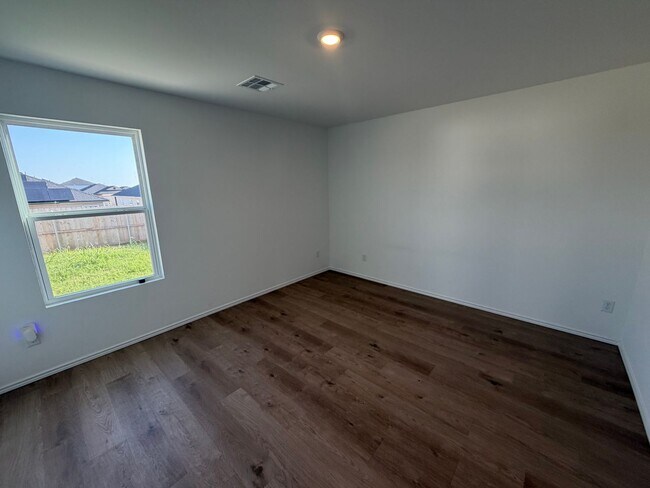 Photo - Beautiful 3 Bed 2 bath in N. OKC