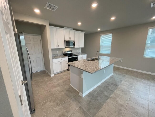 Photo - 798 Legacy Dr