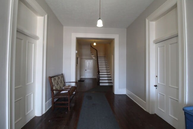 Photo - 1 bed, 1 bath apartment for rent in Downtown Harrisonburg!