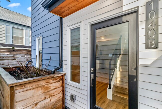 Photo - 1040 S Donovan St