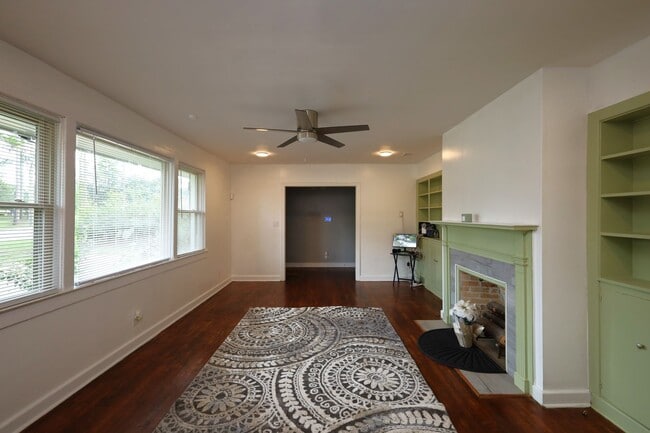405 Woodrow Wilson Dr