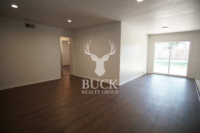 Photo - 1920 NE 52nd St
