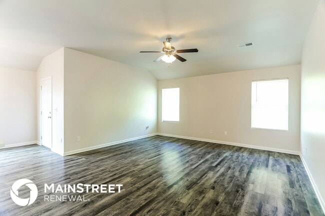 Photo - 281 Hillcrest Dr