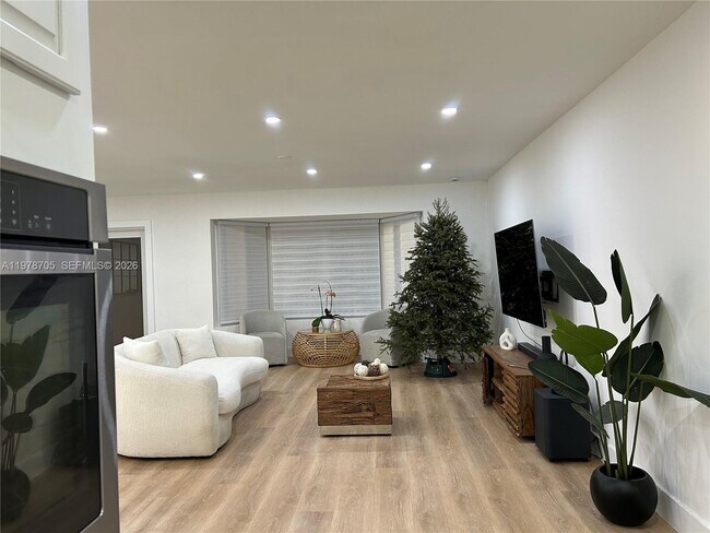 Photo - 15915 SW 103rd Pl