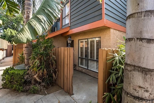 Photo - 15024 Nordhoff St