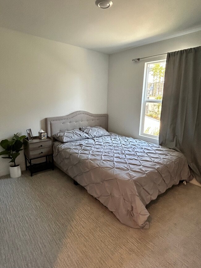 Building Photo - 9831 La Serna Dr Unit 7 Rental