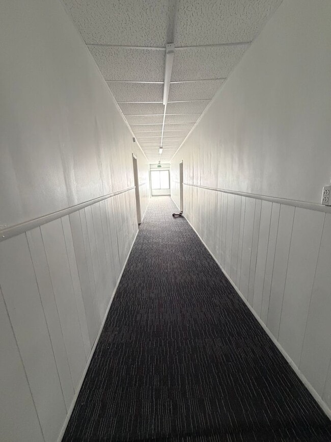 Photo - Price Main Street Triplex Unidad 35 W Main Street  3