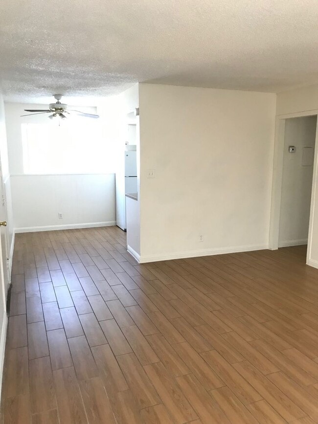 3851 Hazelwood St Unit 3851-03