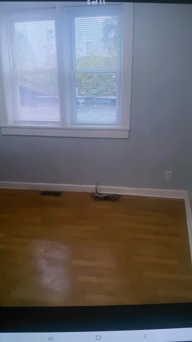 Photo - 9524 S La Salle St
