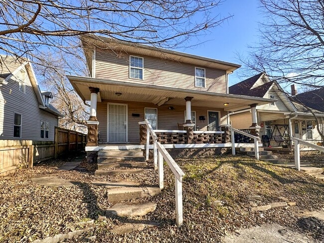 Building Photo - 103-103 N Gladstone Ave Unit 103 N Gladstone Ave Rental