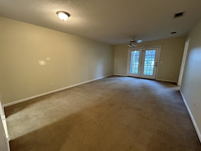 Photo - Apartment for Rent Unit 211