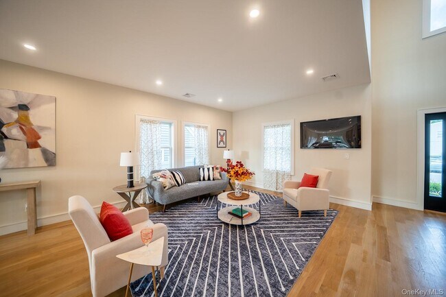 Photo - 60 Ramble Ln